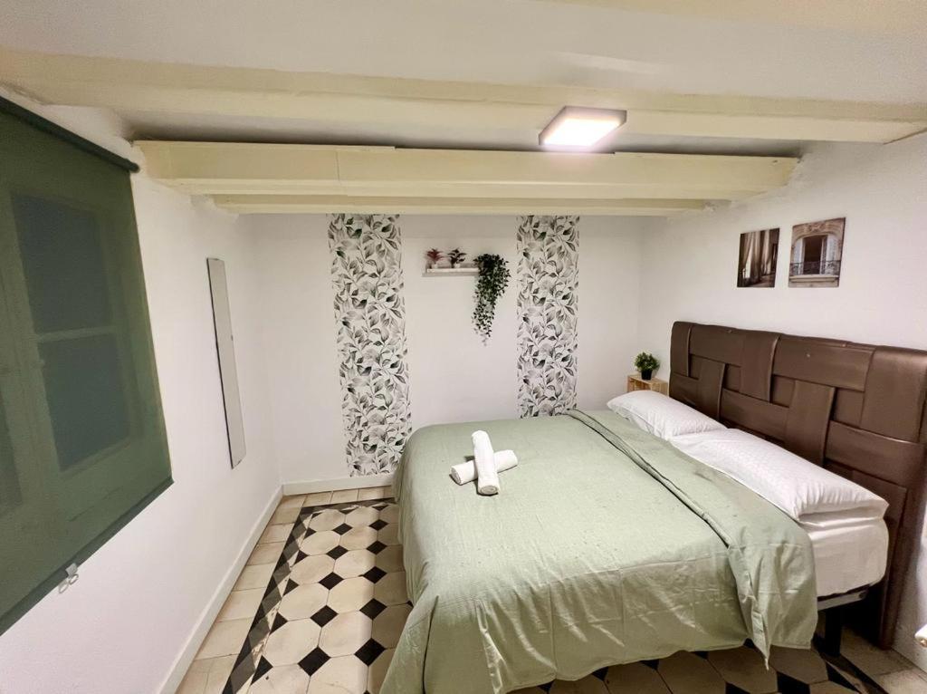Sleep In Gothic Bcn Hostel บาร์เซโลนา ภายนอก รูปภาพ